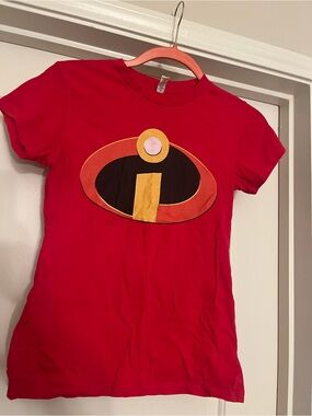 Red Graphic Women’s Tee with Icon Emblem